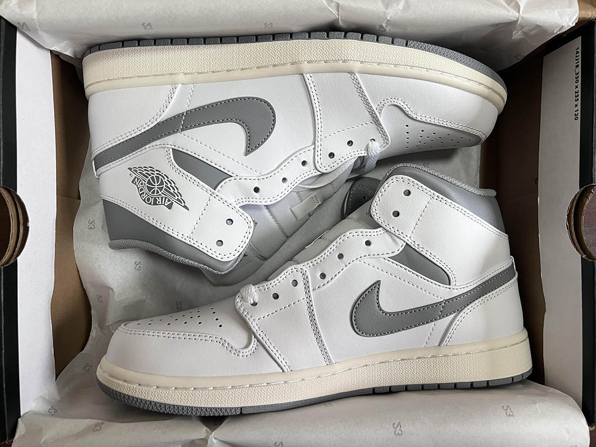 Air Jordan 1 Mid Neutral Grey