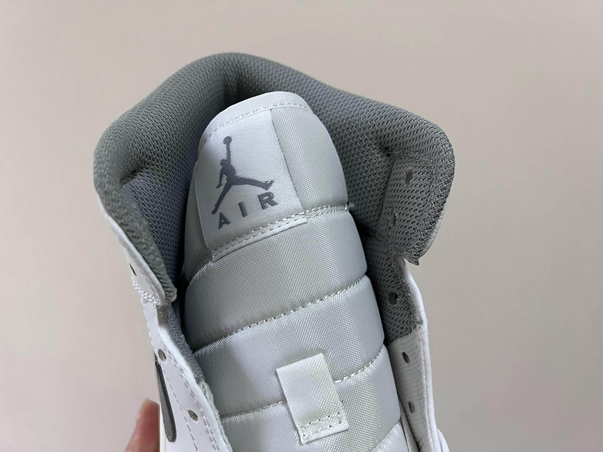 Air Jordan 1 Mid Neutral Grey