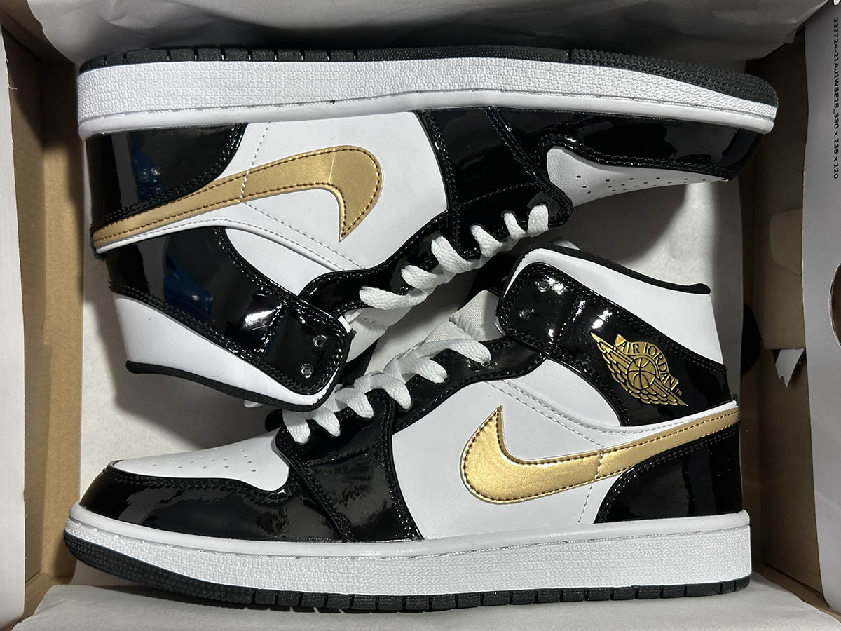 Air Jordan 1 Mid Patent Black White Gold