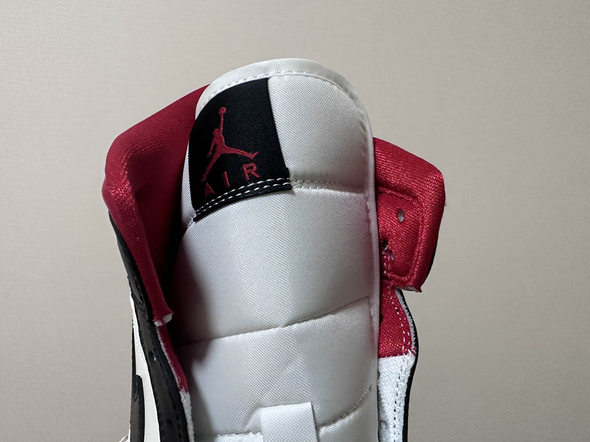 Air Jordan 1 Mid Gym Red Panda