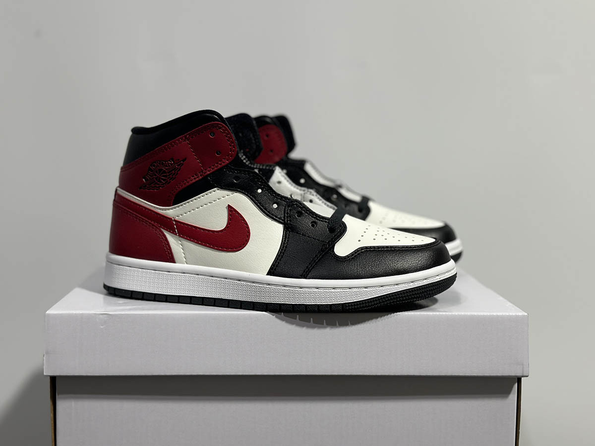 Air Jordan 1 Mid Gym Red Off Noir