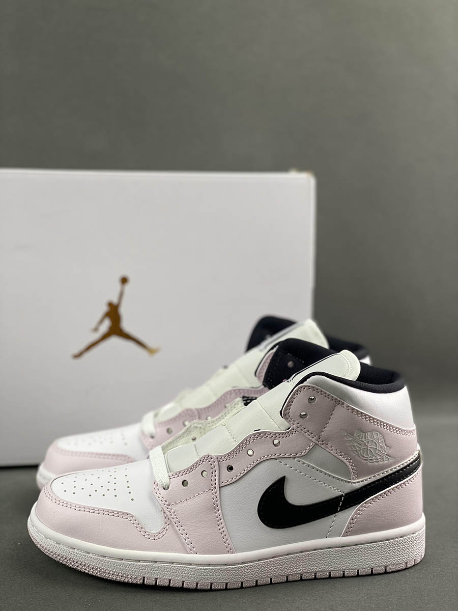 Air Jordan 1 Mid Barely Rose