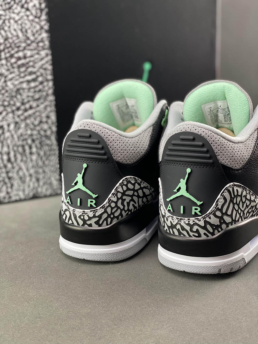 Air Jordan 3 Green Glow