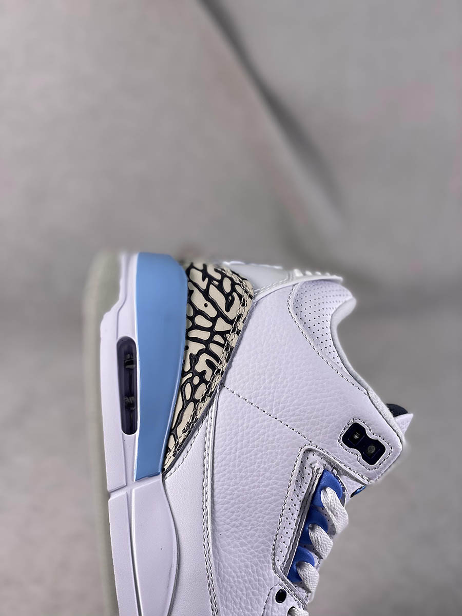 Air Jordan 3 UNC