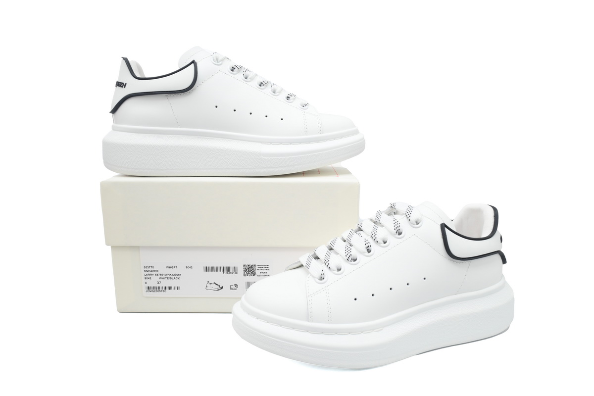 Alexander McQueen Sneake White Black