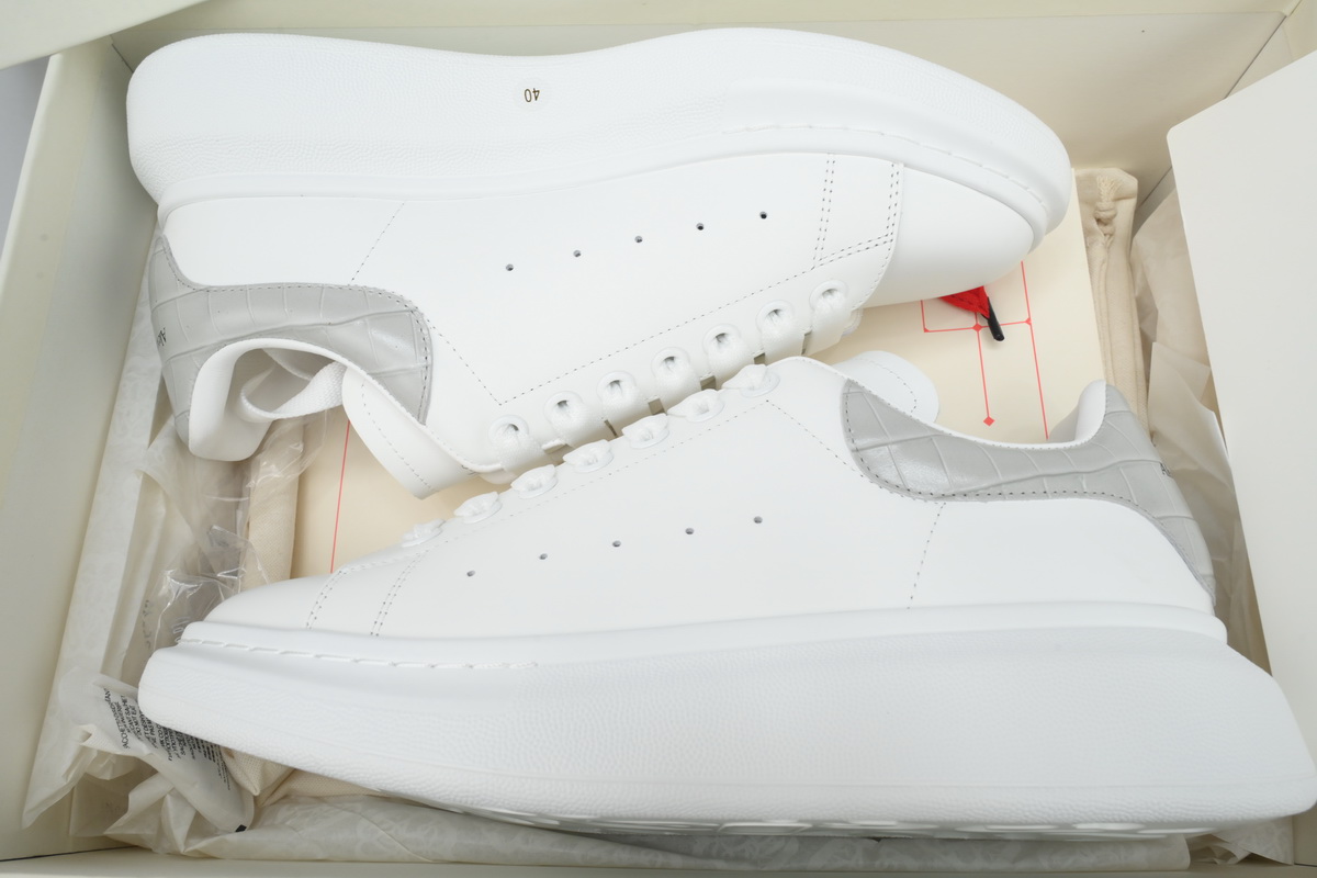 Alexander McQueen Sneake White Gray