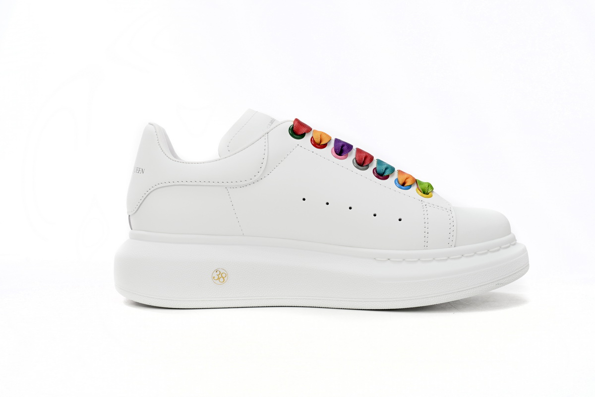 Alexander McQueen Sneaker Colored Ribbon