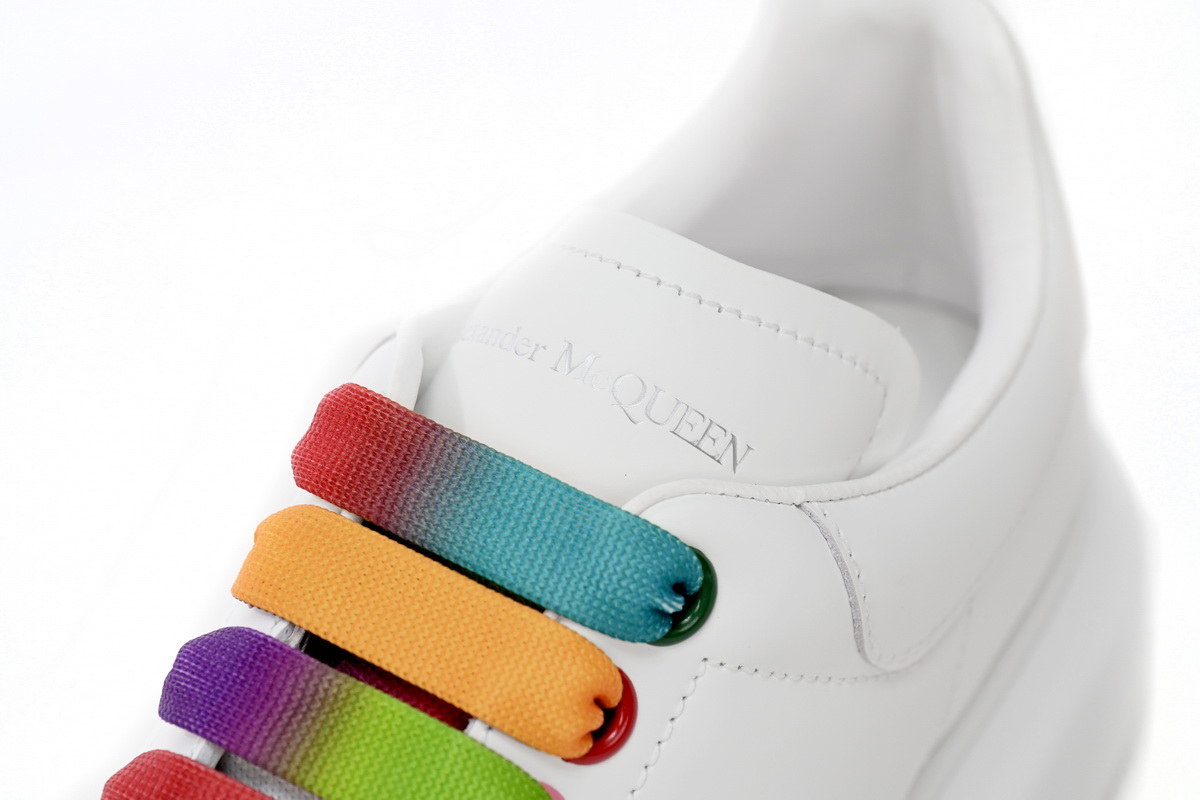 Alexander McQueen Sneaker Colored Ribbon