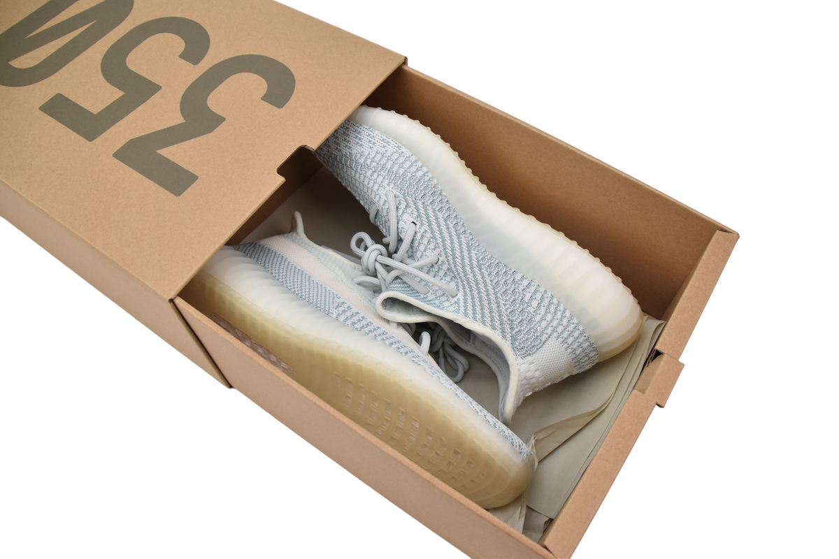 Yeezy Boost 350 V2 Cloud White