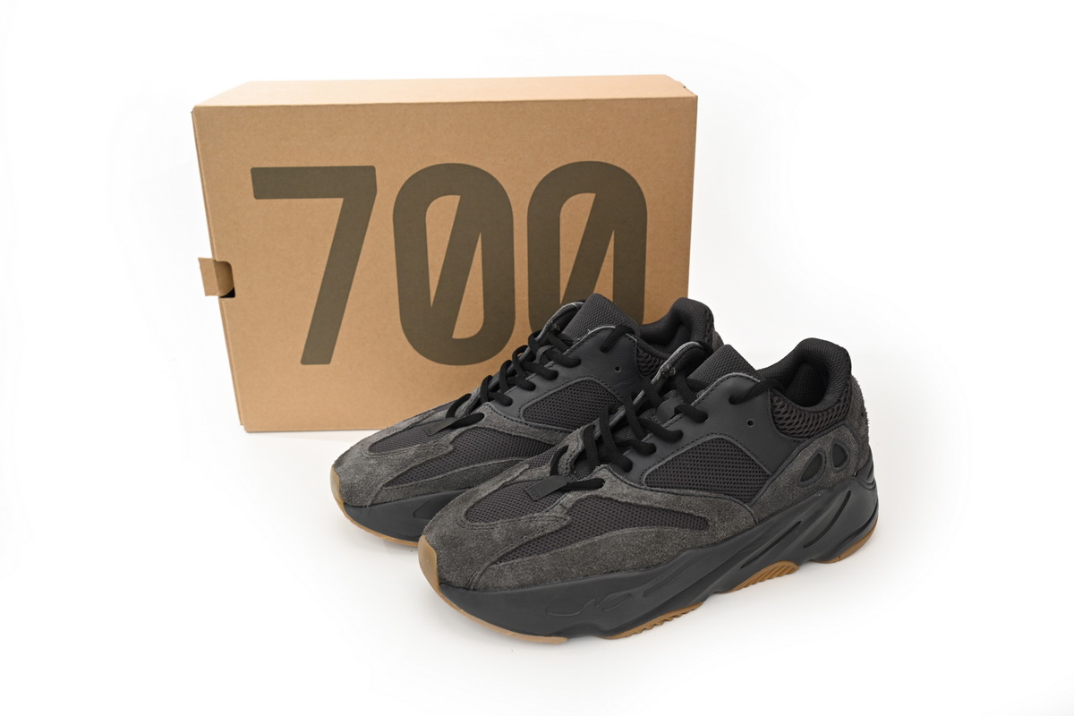 Yeezy Boost 700 Utility Black